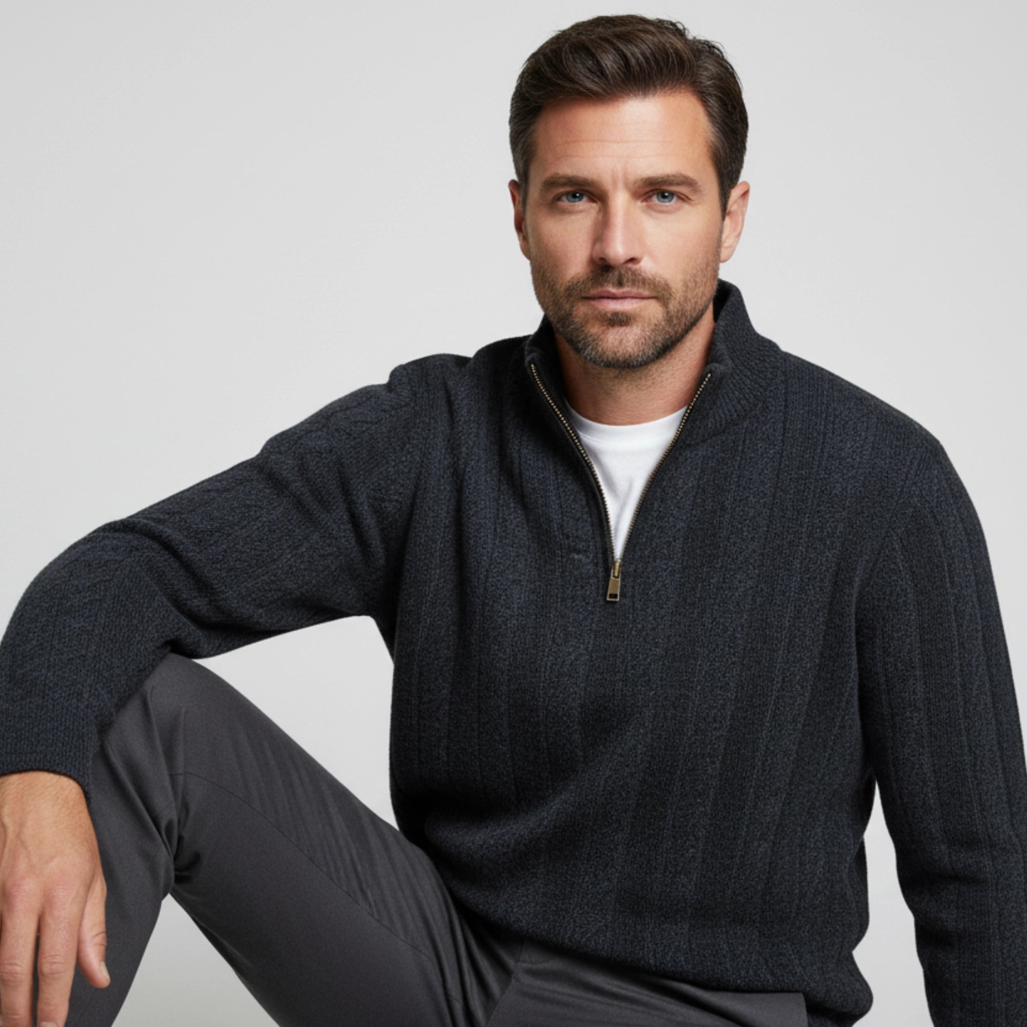 سويت شيرت قطيفة نص سوستة